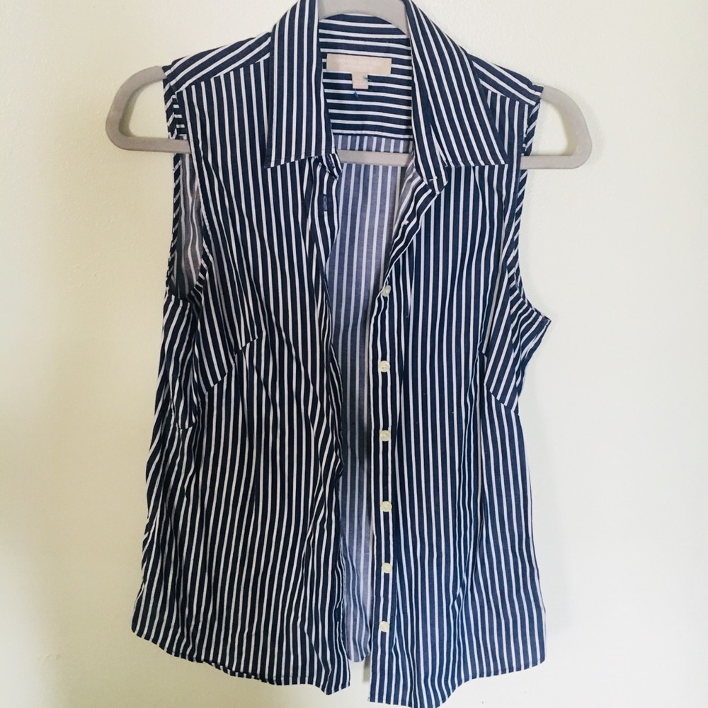 Short sleeve button down striped shirt